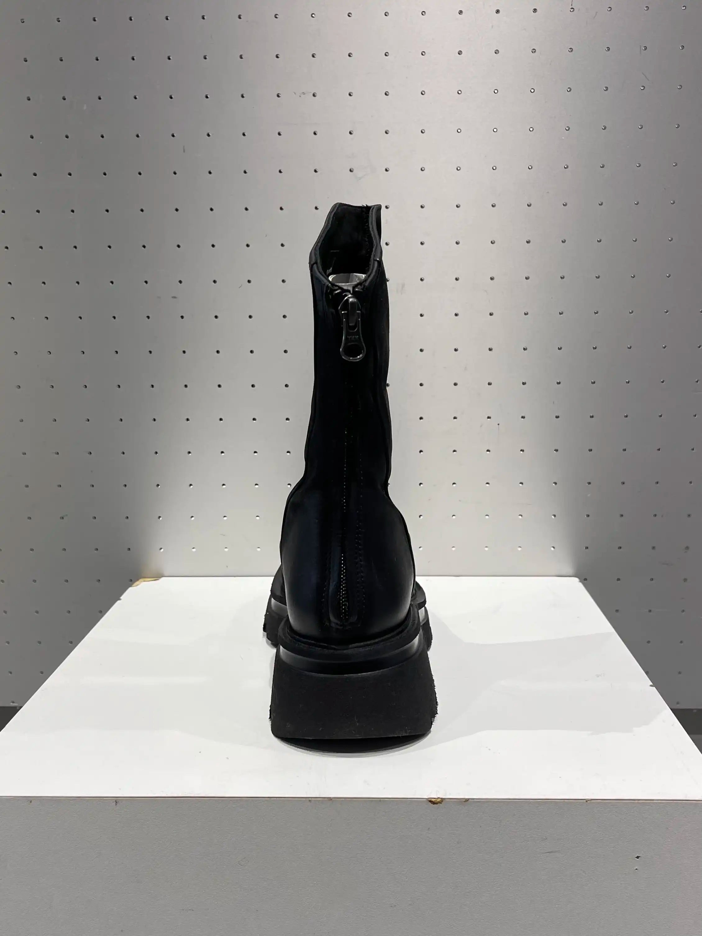 Boots Bottes SEMERDJIAN SMR S024 Plissees Black Livraison gratuite Boutique Access Nykita