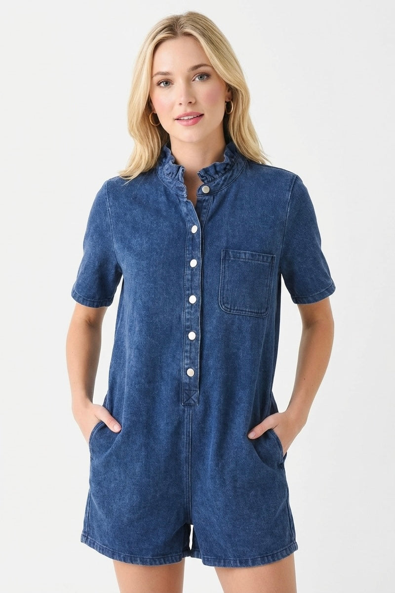 On aime porter cette combinaison avec une paire de mules pour un look casual chic !