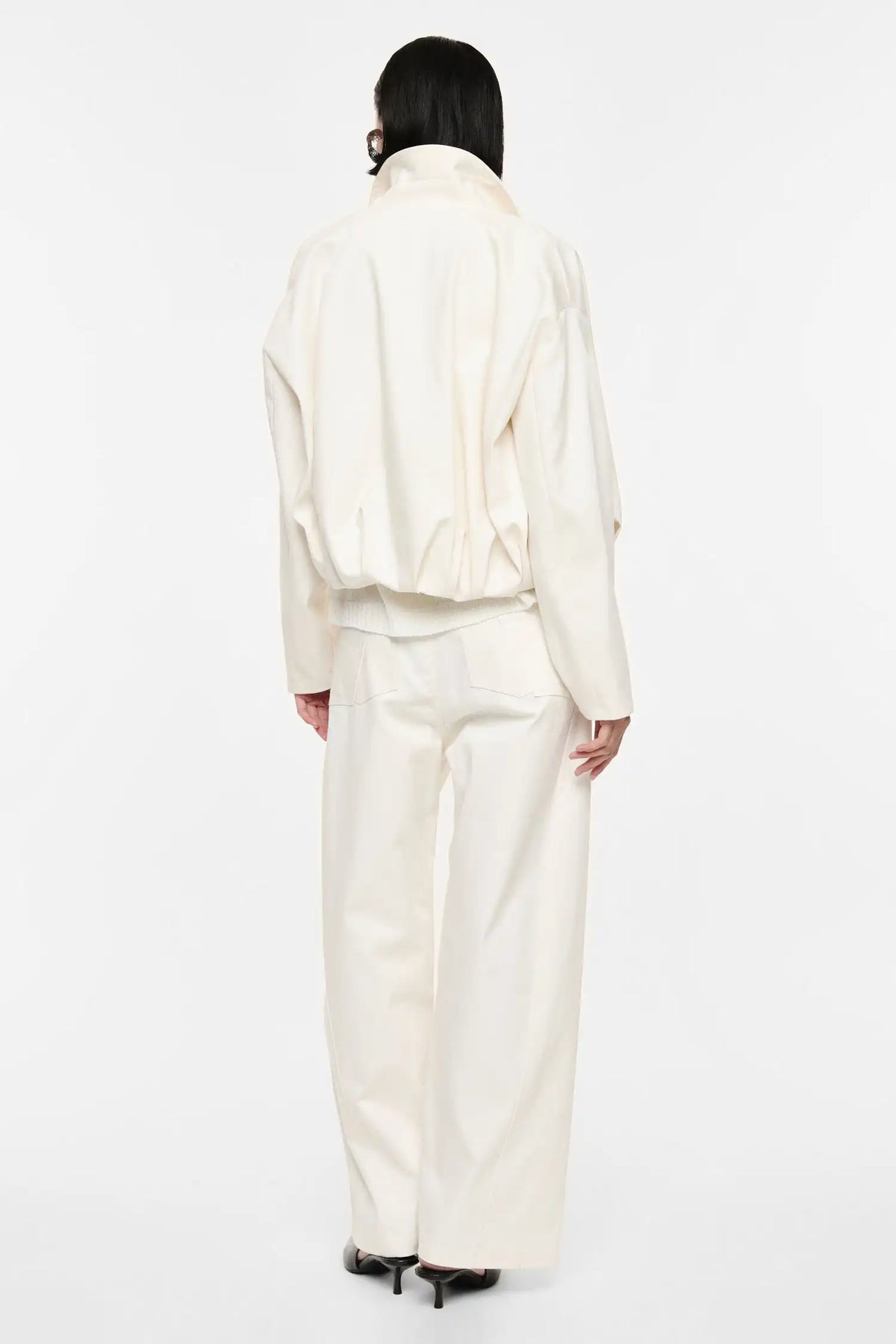 Pantalon Large Imperial avec ceinture et chaîne Panna