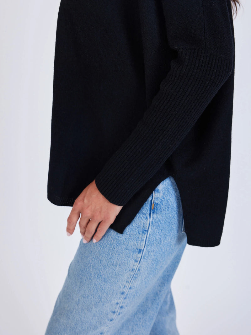 Pull poncho Notshy Faustine Noir