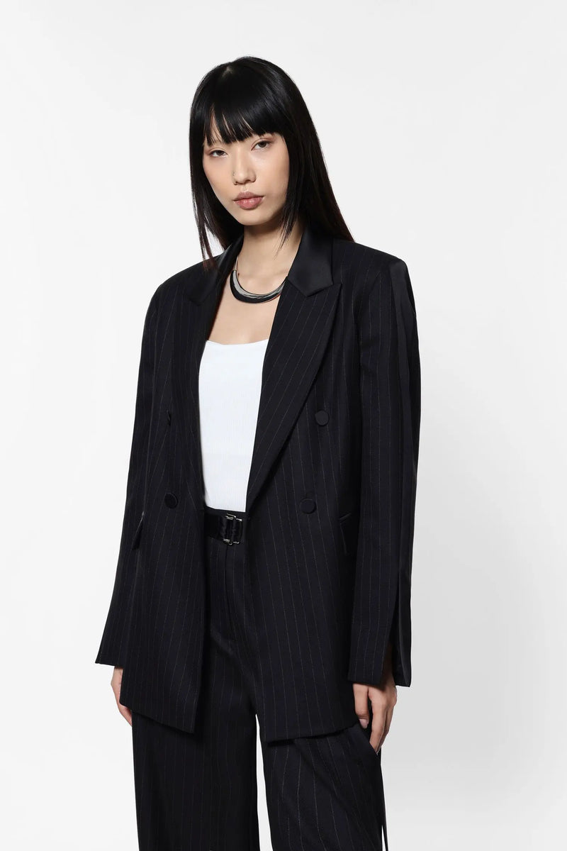 Imperial vetements femme sale